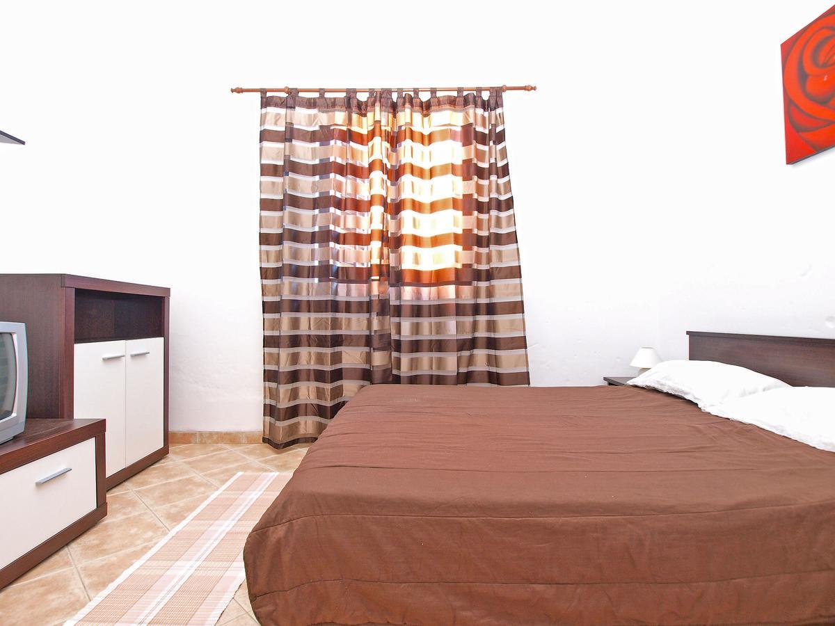 Apartments Sandra 1335 Πούλα Εξωτερικό φωτογραφία